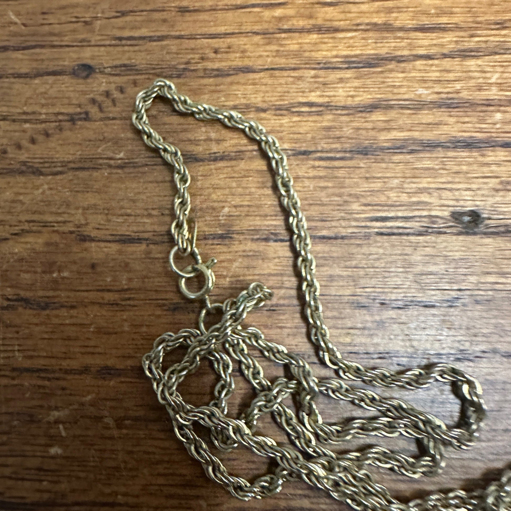 Vintage Willow Bay Studded Quarts Pocket Watch Ladies Nonworking