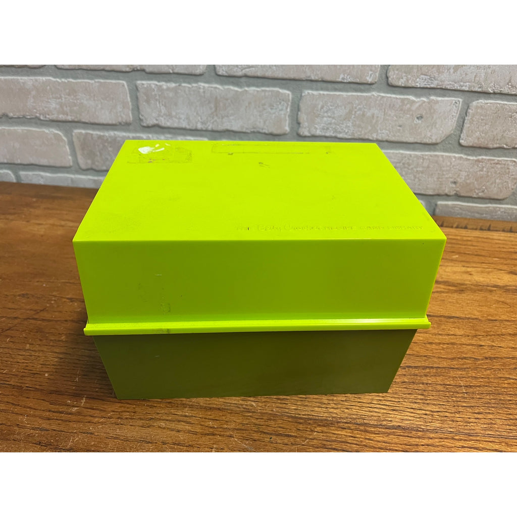 Vintage Betty Crocker Recipe Card Library Green Plastic Box w/ Cards MCM