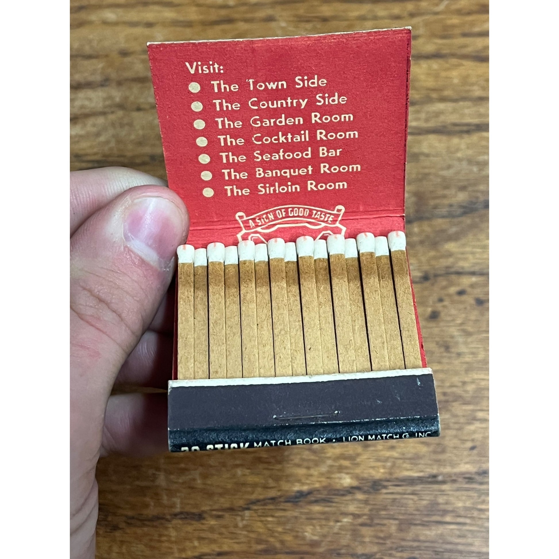Vintage Town & Country Restaurant Dallas Texas TX Roast Beef Full Matchbook