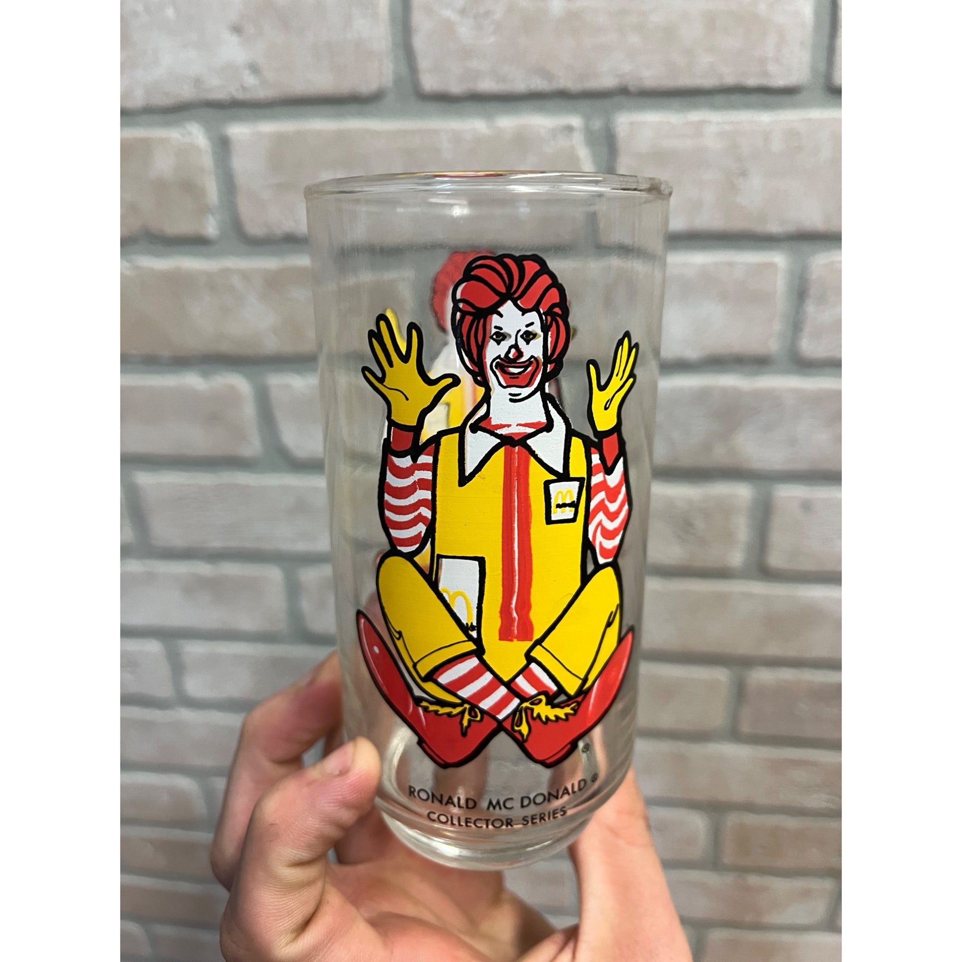 Vintage 1977 McDonalds Ronald McDonald Action Series Collector Collectible Glass