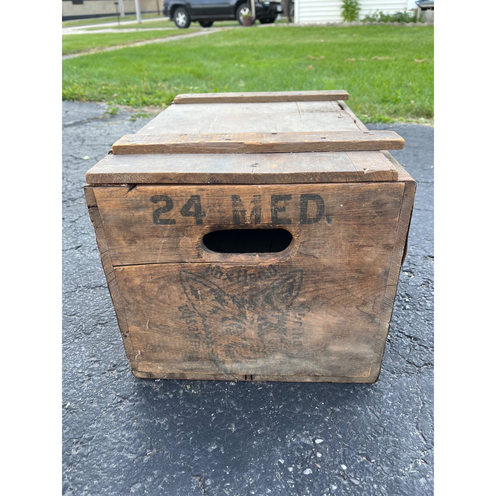 RARE Vintage Fox Head Beer Waukesha Weber Brewing Crate for 24 Bottles