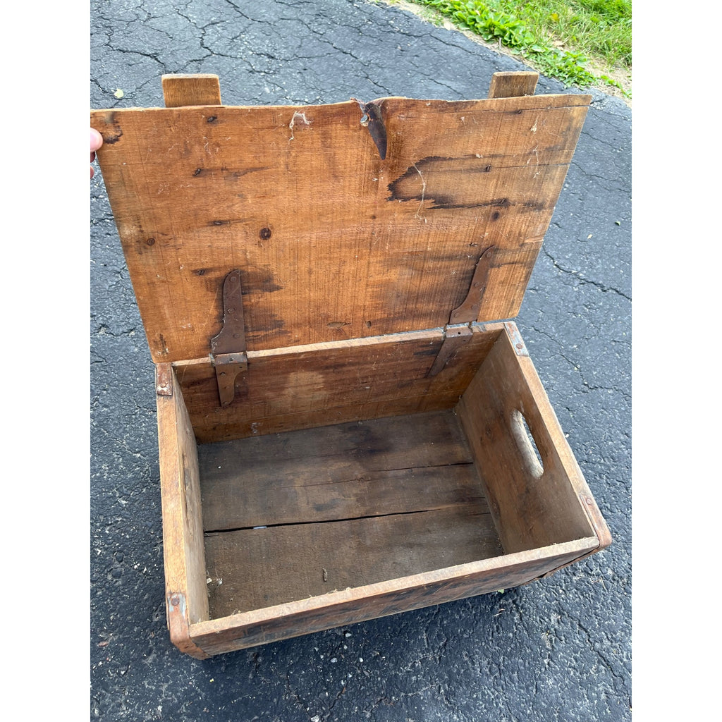 RARE Vintage Fox Head Beer Waukesha Weber Brewing Crate for 24 Bottles