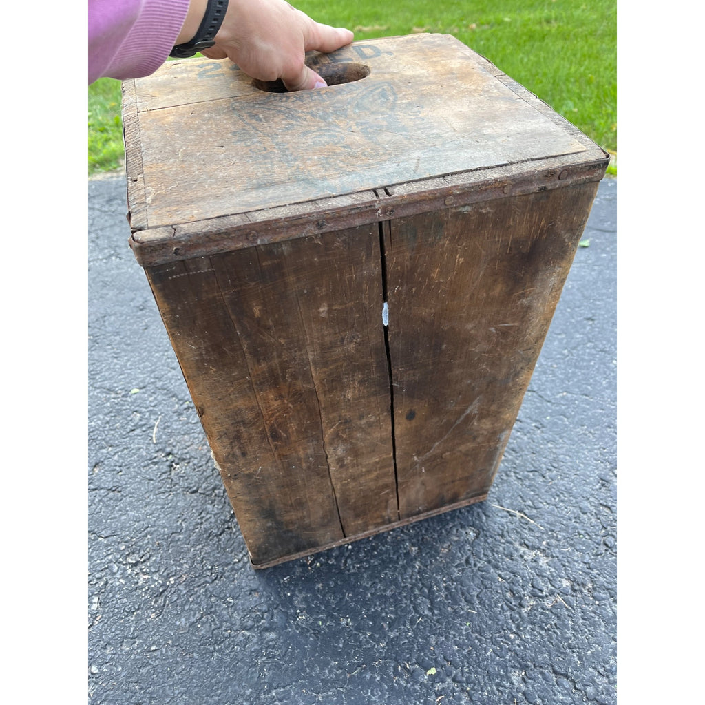 RARE Vintage Fox Head Beer Waukesha Weber Brewing Crate for 24 Bottles