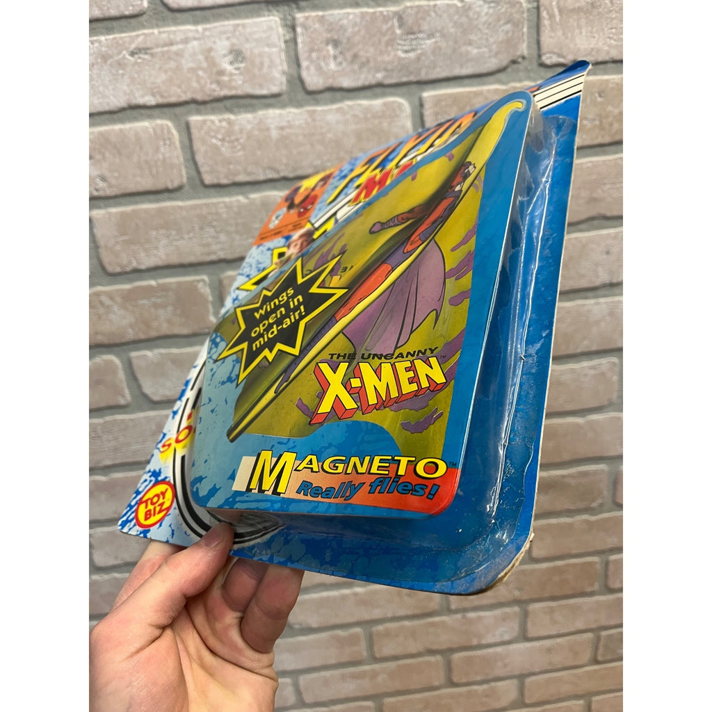 Vintage 1991 Toy Biz Marvel Flying Super Heroes Magneto NEW NIB