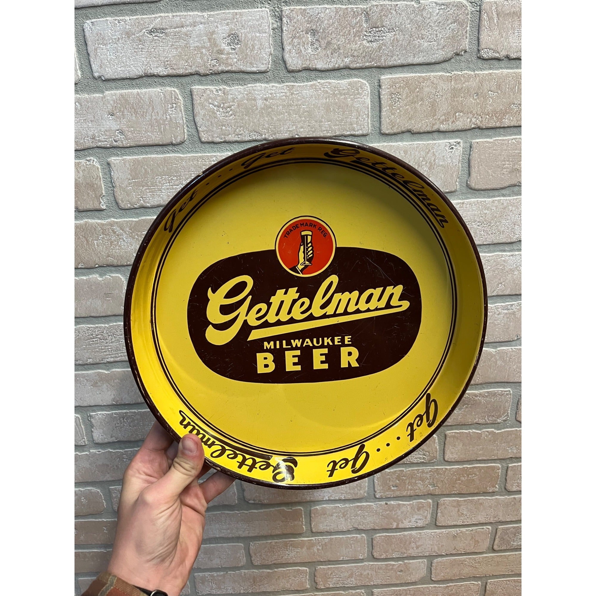 Vintage 1950s Gettelman Milwaukee Beer 12" Tray Advertising "Get...Get.."
