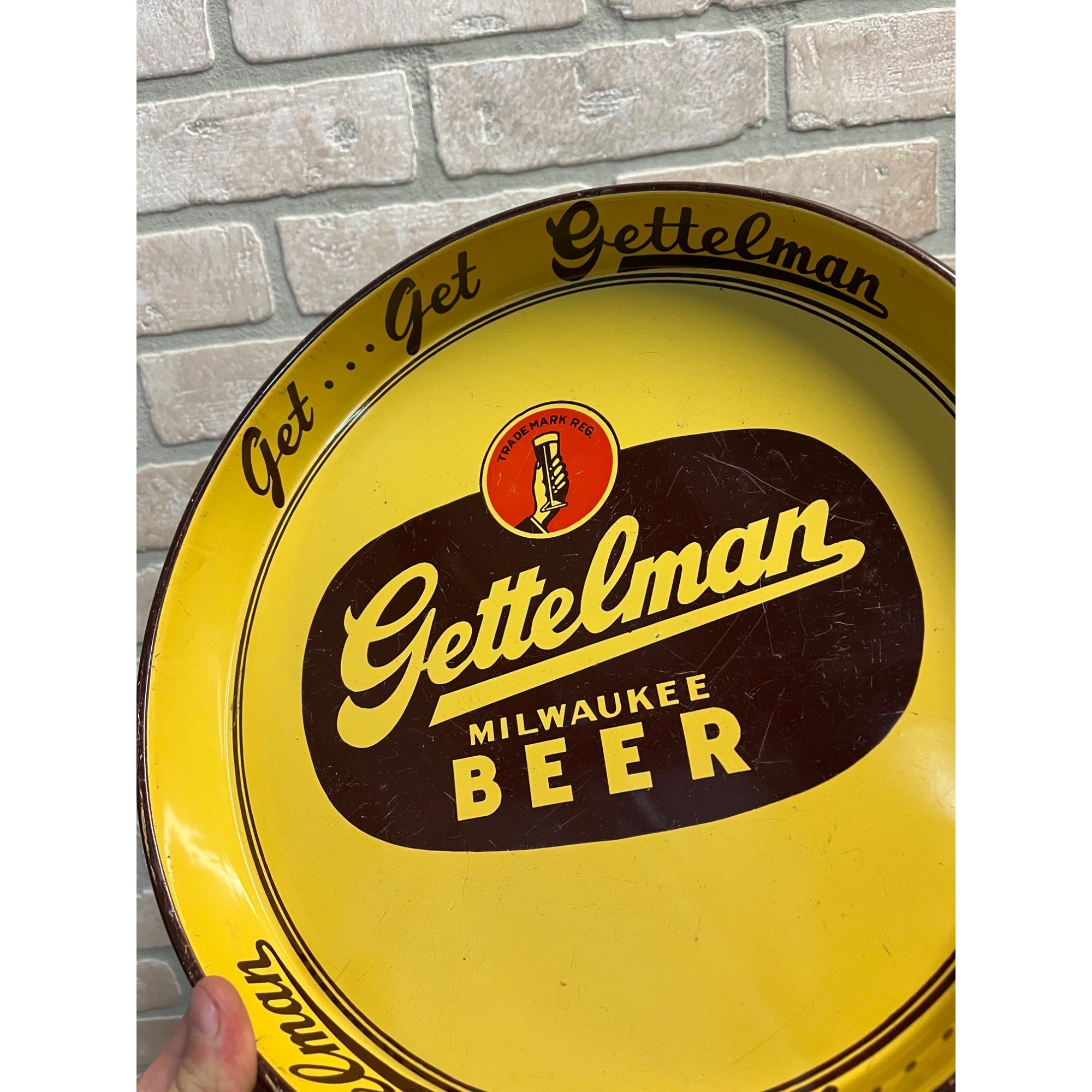 Vintage 1950s Gettelman Milwaukee Beer 12" Tray Advertising "Get...Get.."