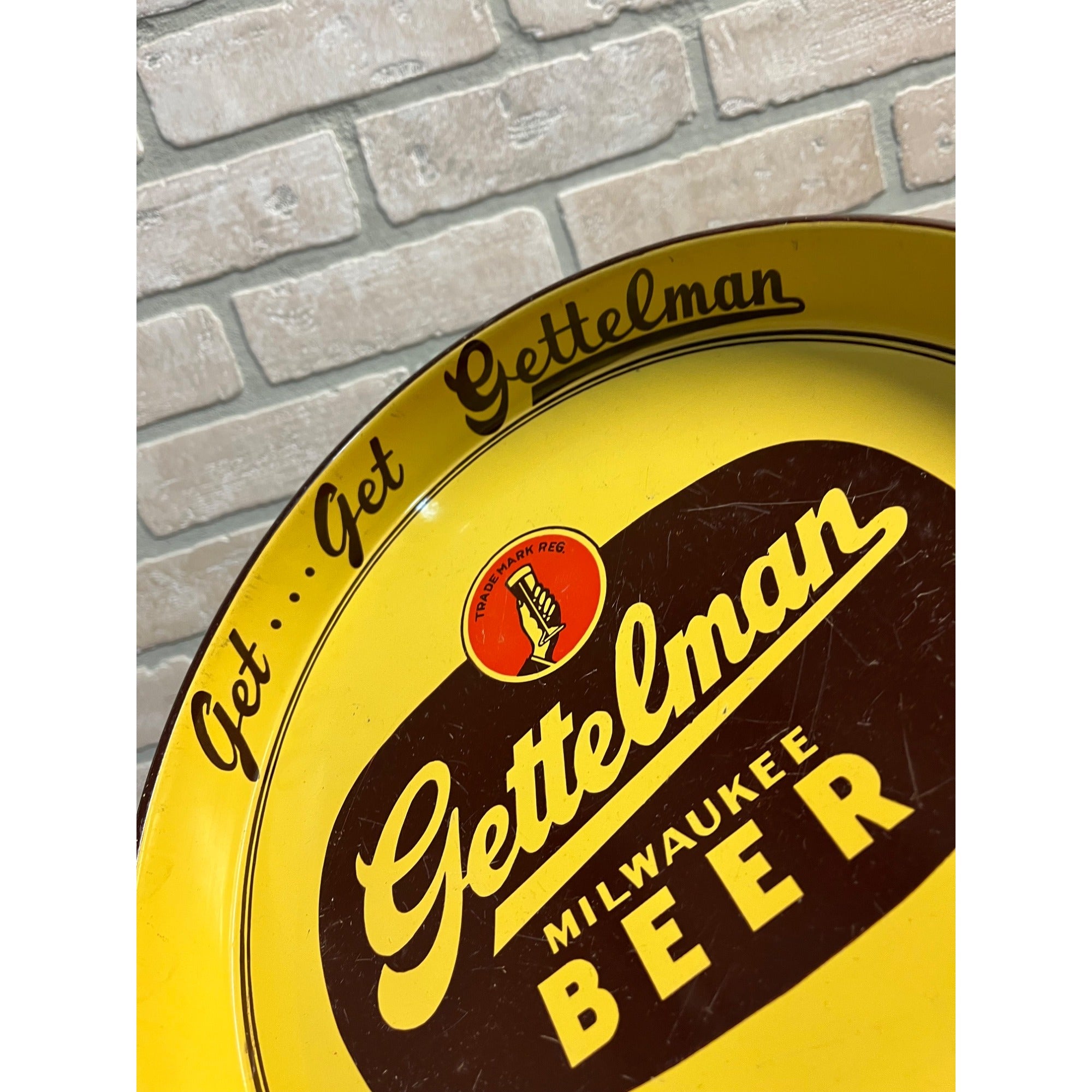 Vintage 1950s Gettelman Milwaukee Beer 12" Tray Advertising "Get...Get.."