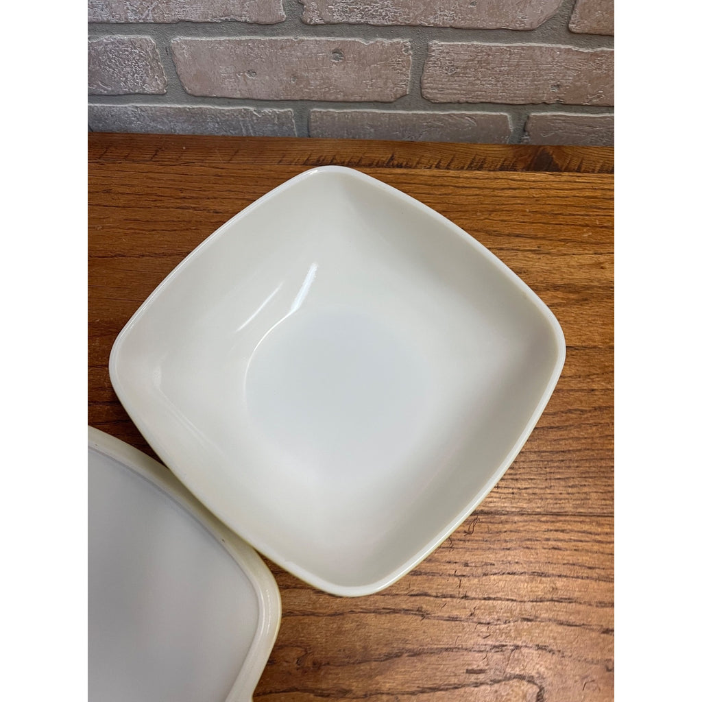 Vintage Yellow Pyrex Square Hostess 2.5 Quart Casserole Dish and Lid 525B Mid-Century Ovenware