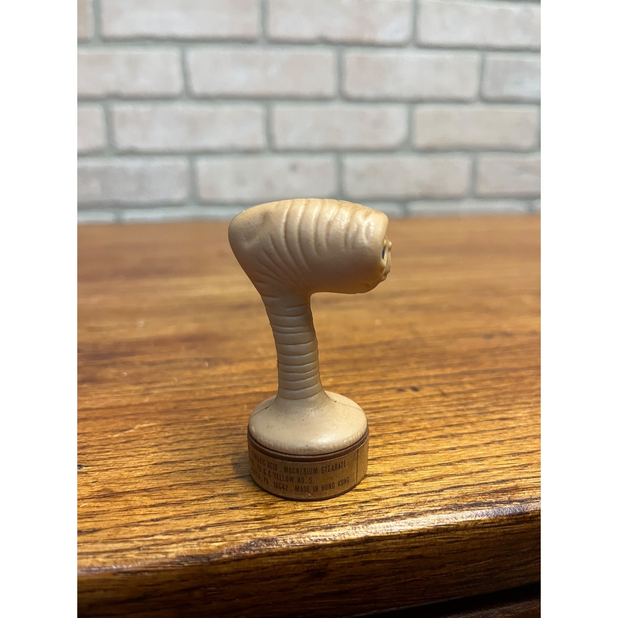 Vintage 1982 E.T. Extra Terrestrial Candy Container Plastic Topps Studios