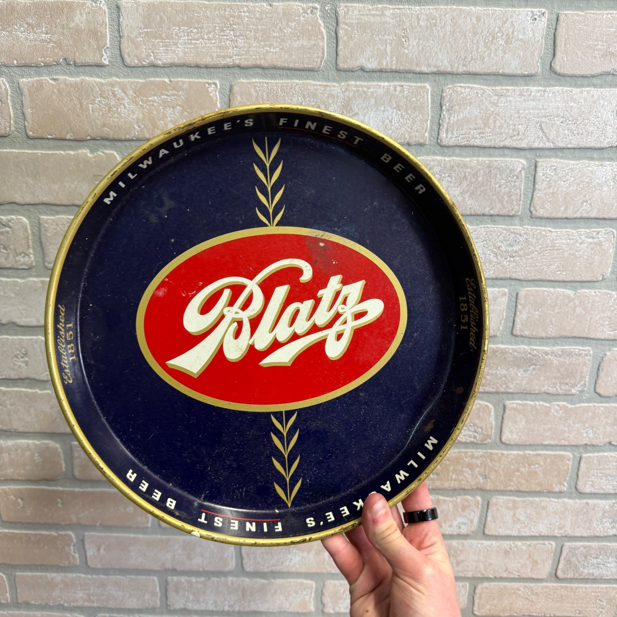Vintage 1940s Blatz Beer Advertising Metal 12" Serving Tray Milwaukee Wis Red