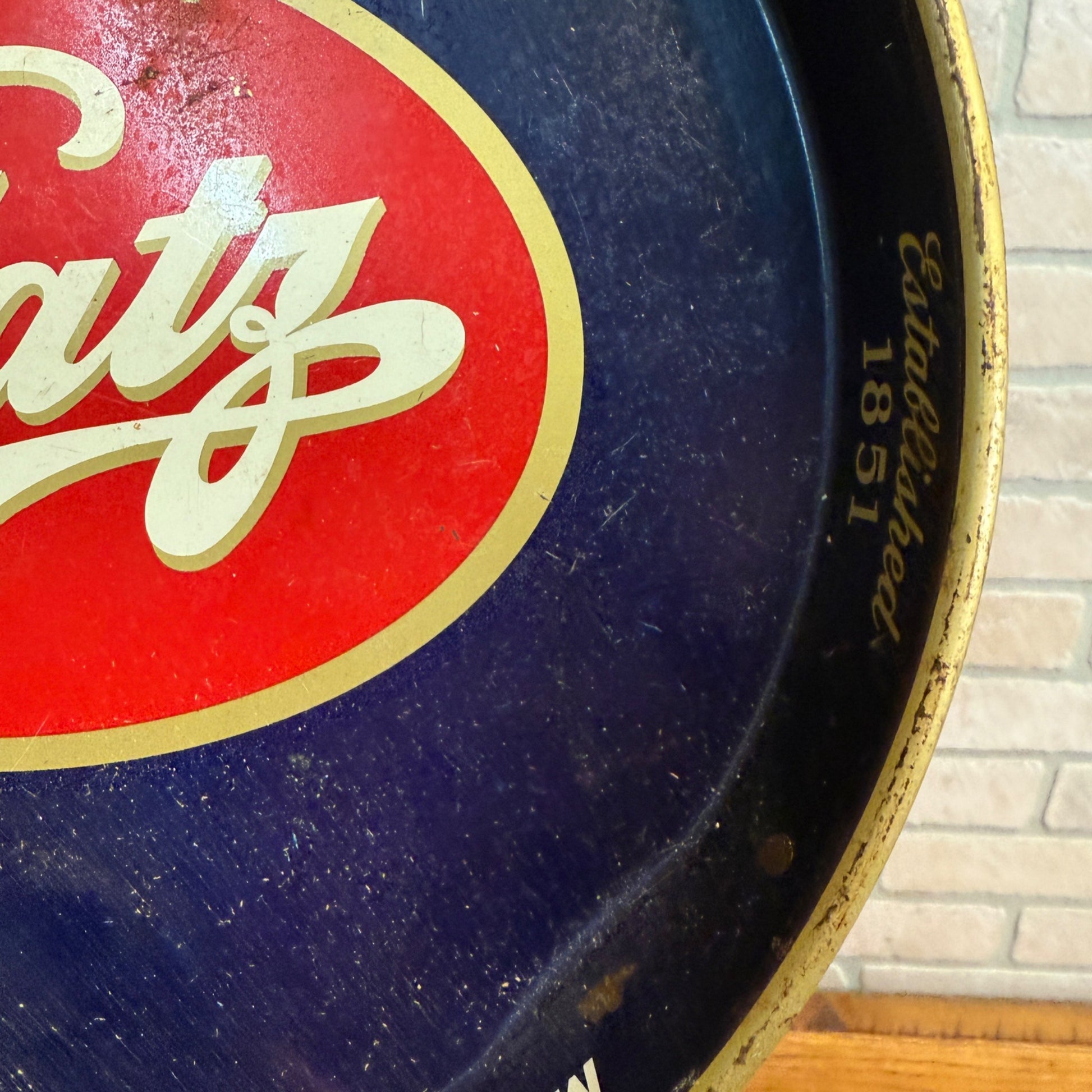 Vintage 1940s Blatz Beer Advertising Metal 12" Serving Tray Milwaukee Wis Red