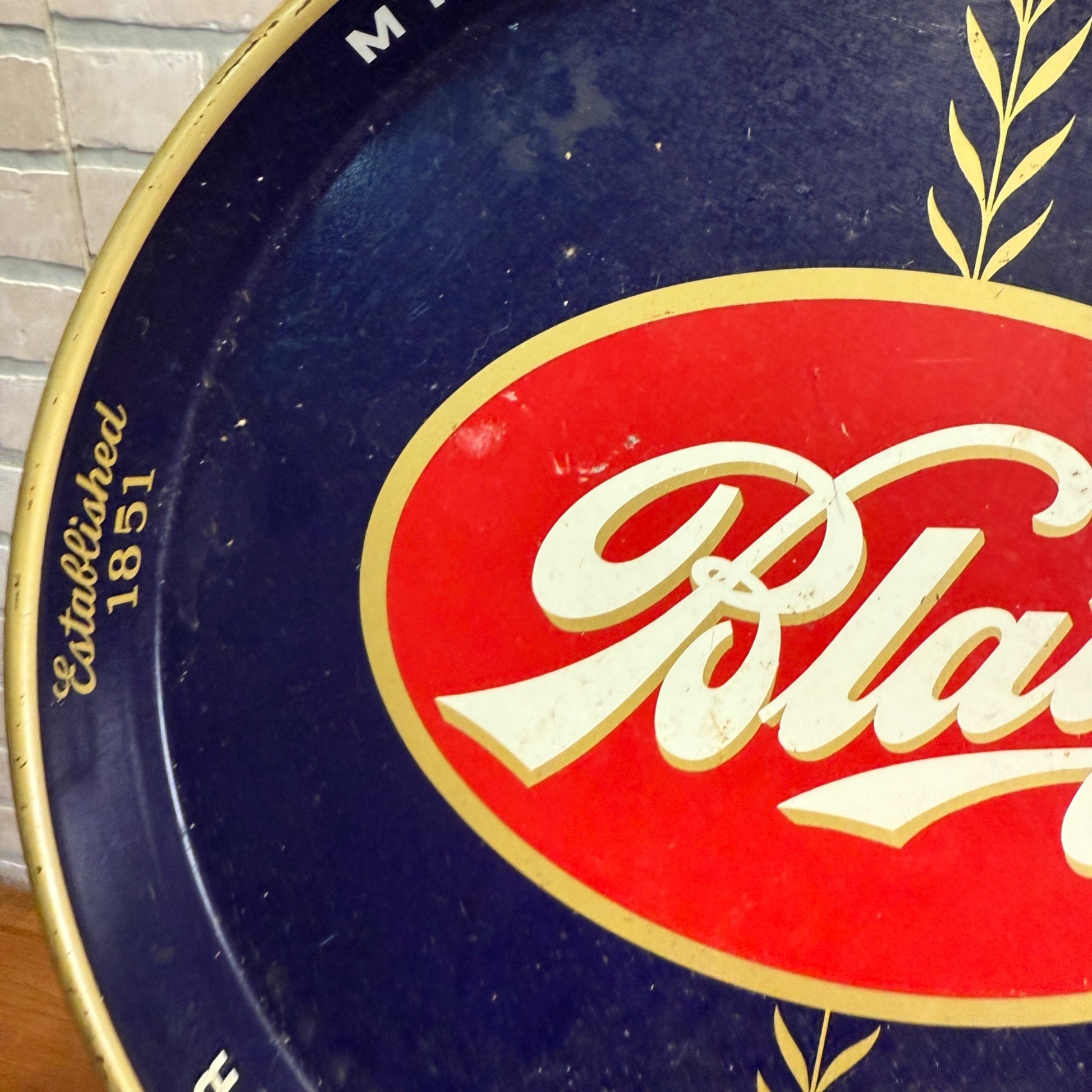 Vintage 1940s Blatz Beer Advertising Metal 12" Serving Tray Milwaukee Wis Red