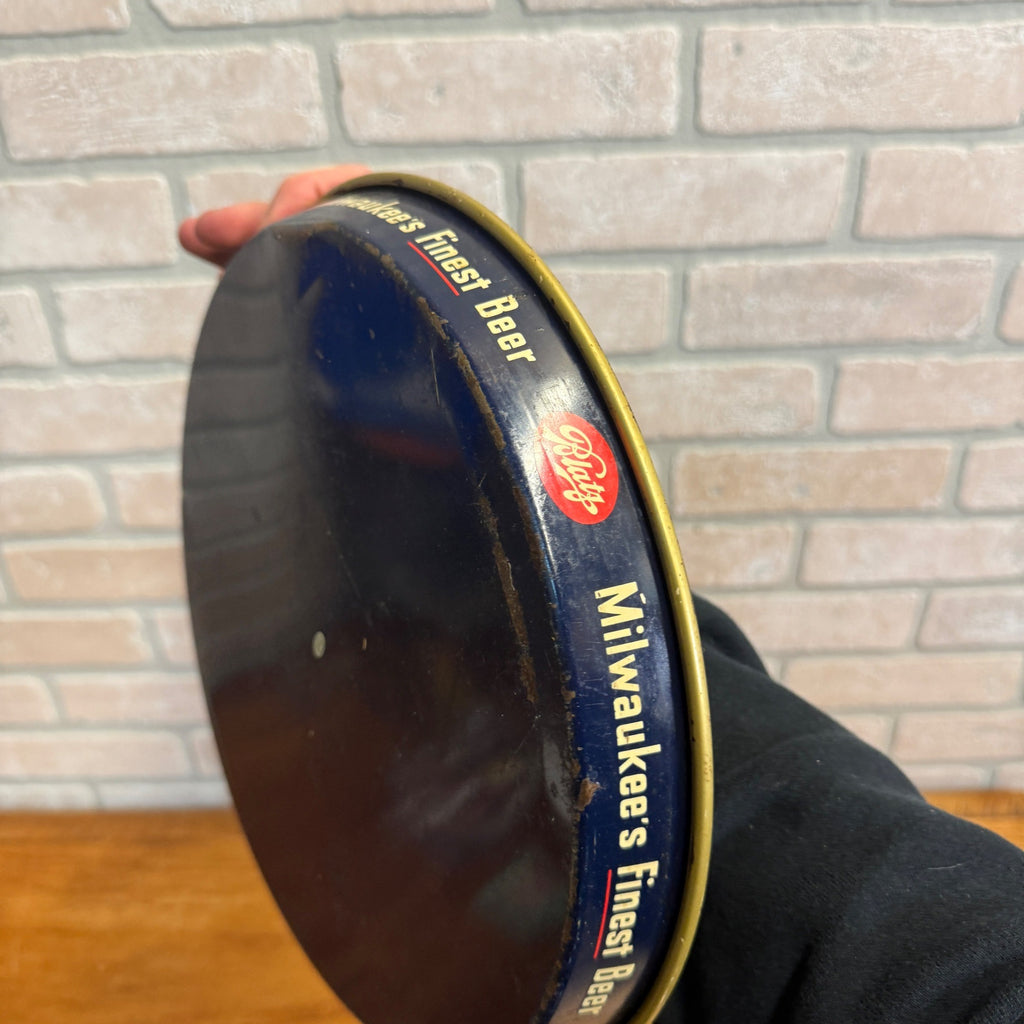 Vintage 1940s Blatz Beer Advertising Metal 12" Serving Tray Milwaukee Wis Red