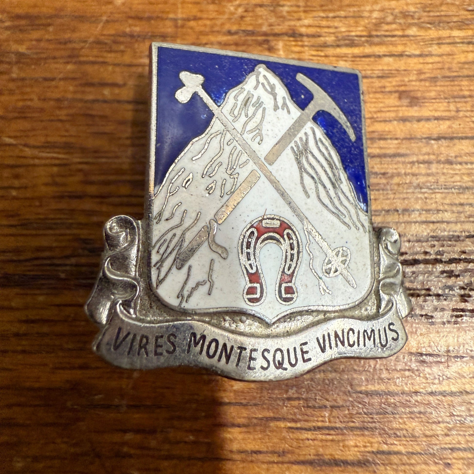 Vintage 87th Infantry Regiment US Army Crest DI/DUI Pinback NS Meyer HM