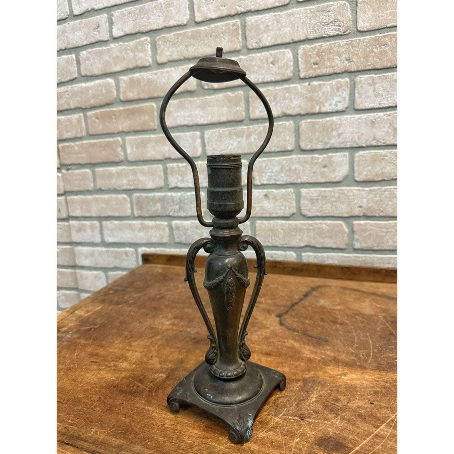 Vintage 1930s Classique Bronze 13" Table Lamp Handel Tiffany Era Arts & Crafts