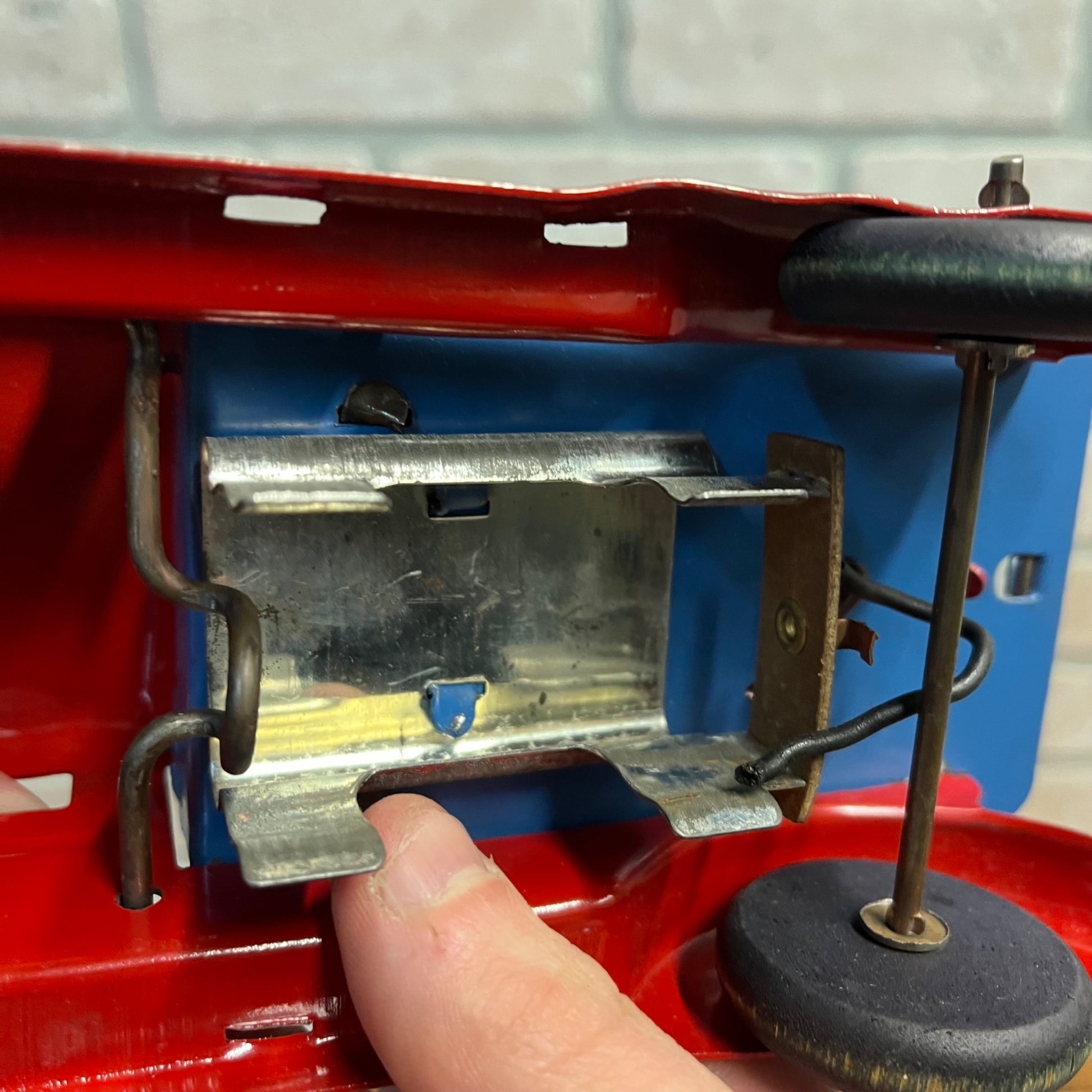 RARE Vintage 1930s Marx Searchlight Truck Pressed Steel Toy + Orig. Box Red/Blue