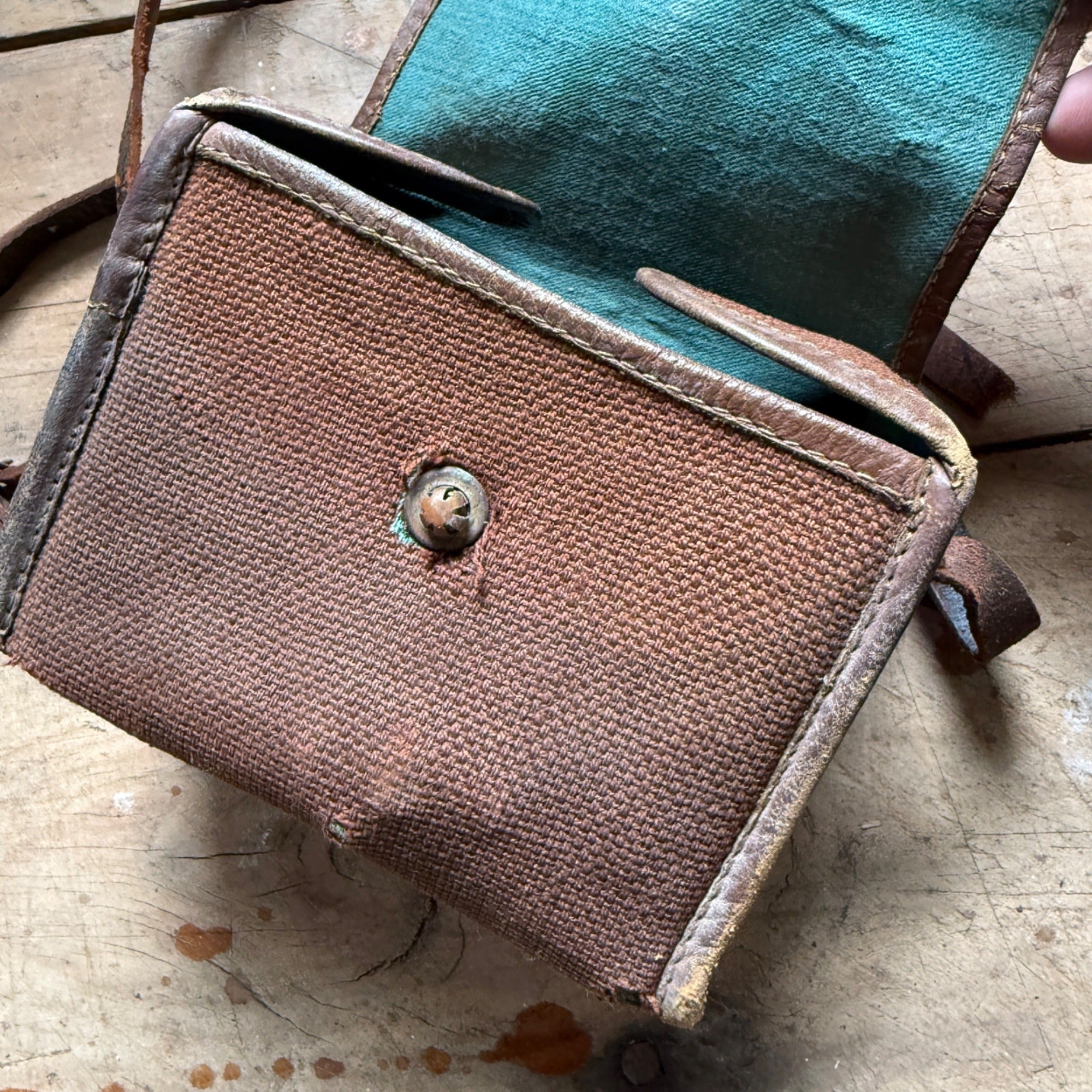 Vintage Canadian Kodak Brownie Model No 0  w/ Carrying Case