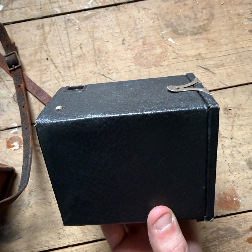 Vintage Canadian Kodak Brownie Model No 0  w/ Carrying Case