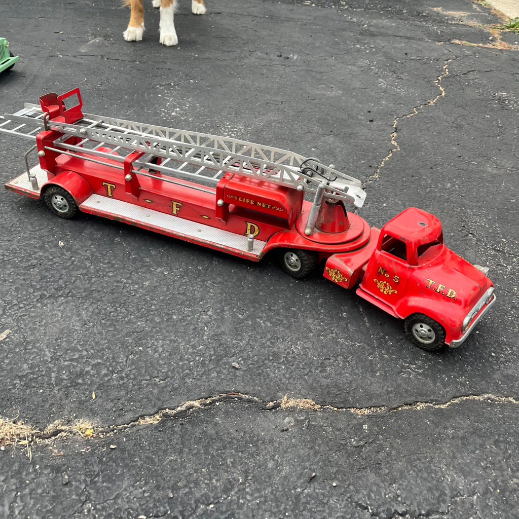 Vintage 1950s Tonka Aerial Ladder Fire Truck No. 5 TFD Pressed Steel Toy