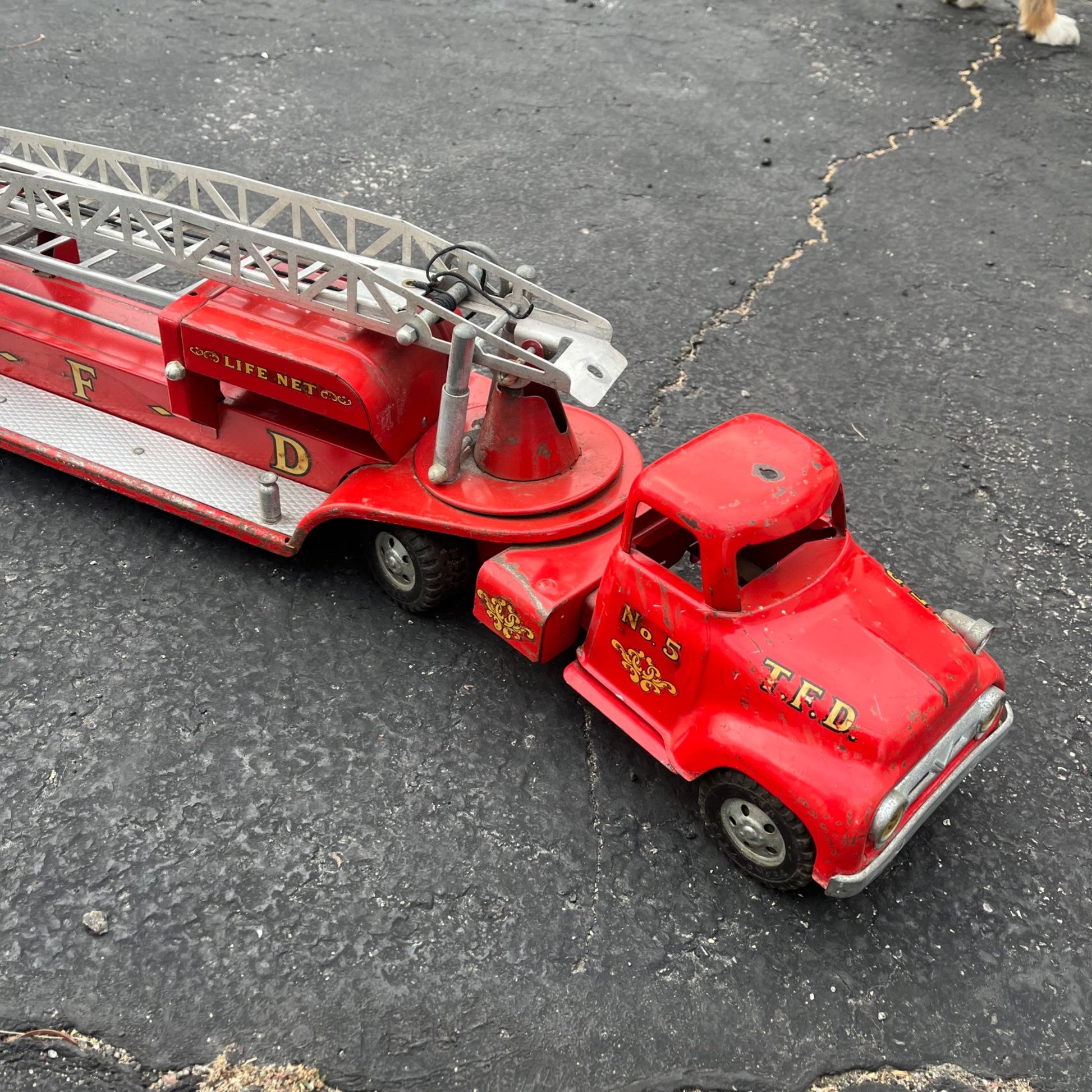 Vintage 1950s Tonka Aerial Ladder Fire Truck No. 5 TFD Pressed Steel Toy