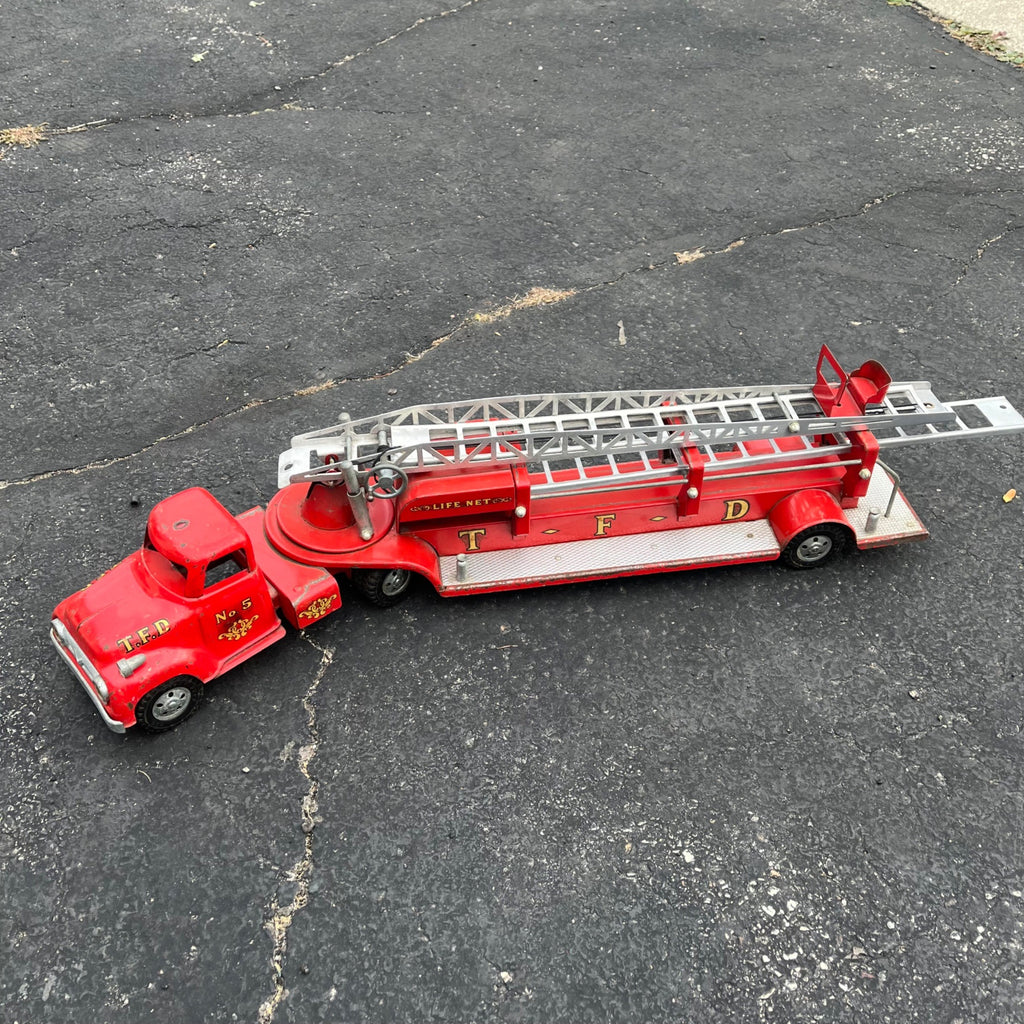 Vintage 1950s Tonka Aerial Ladder Fire Truck No. 5 TFD Pressed Steel Toy