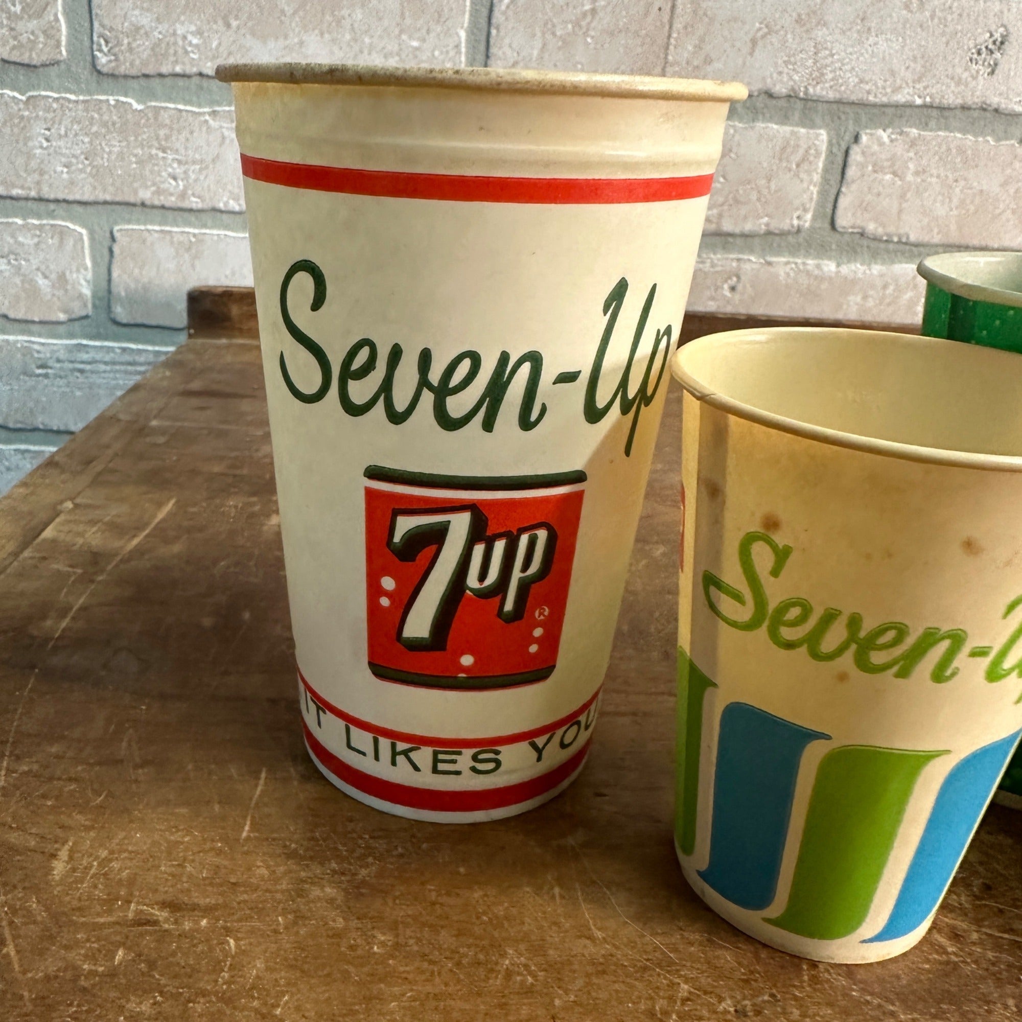 (6) Vintage 7up Paper Wax Sample Cups Soda It Likes You Retro