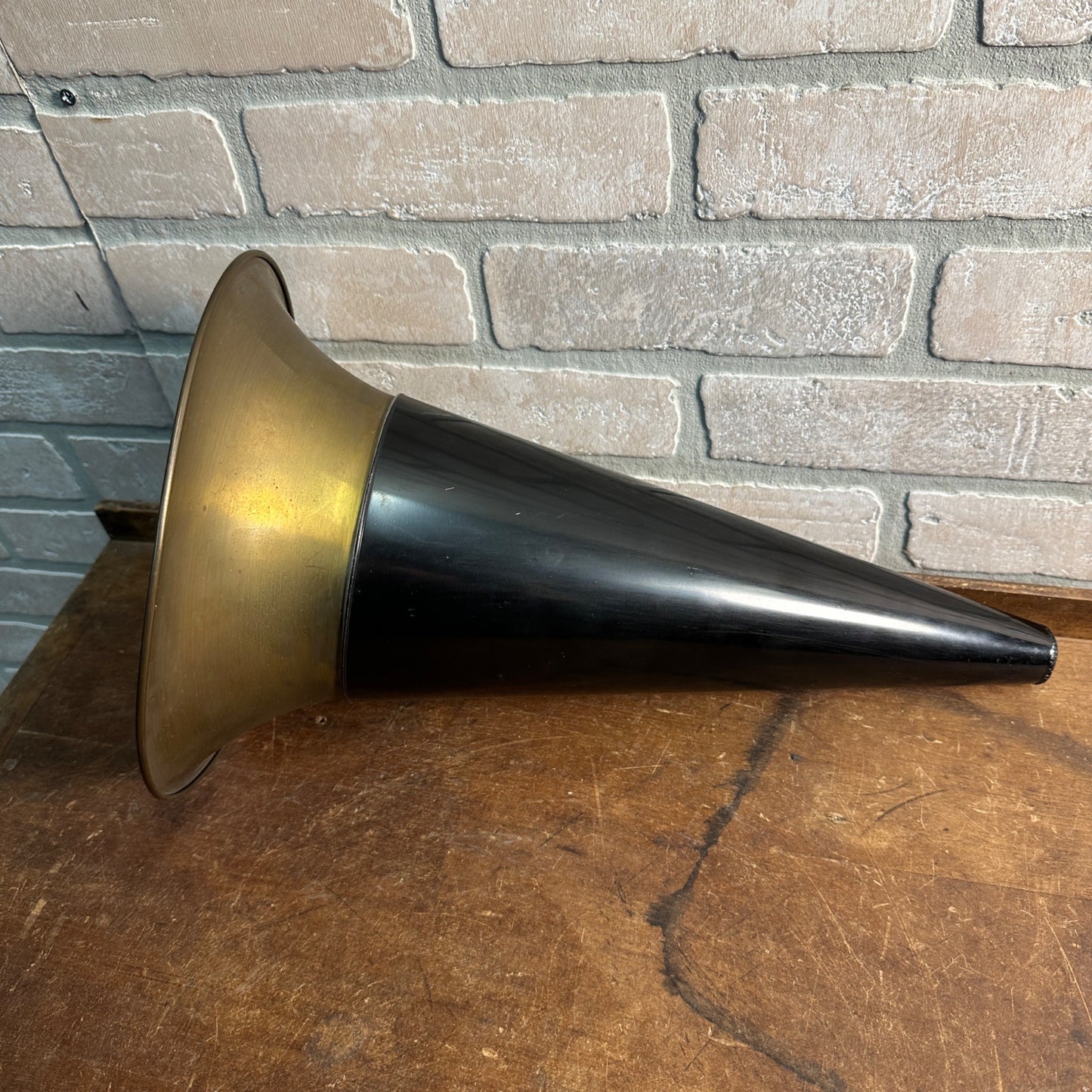 BERLINER PHONOGRAPH REPRODUCTION 15" HORN