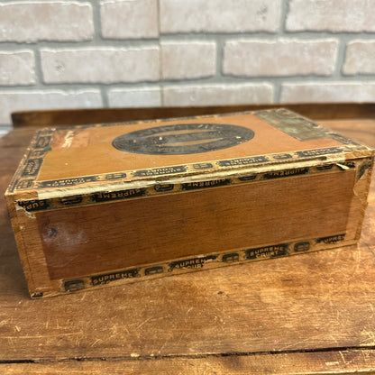 RARE Vintage Supreme Court Rothschilds Wooden Cigar Box Fond du Lac Wis