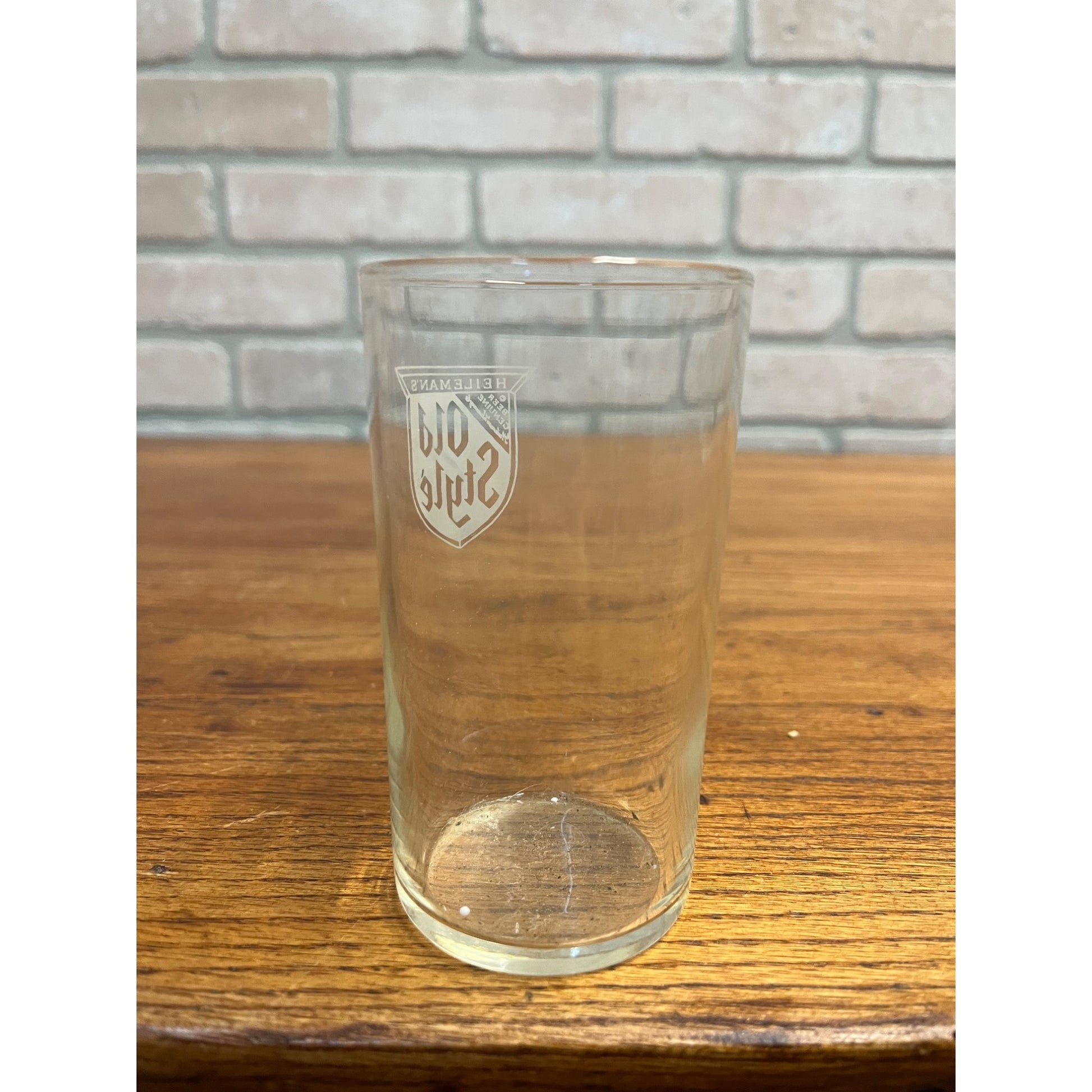 Vintage Heileman's Old Style Lager Beer Wisconsin Shell Glass Bar Pub