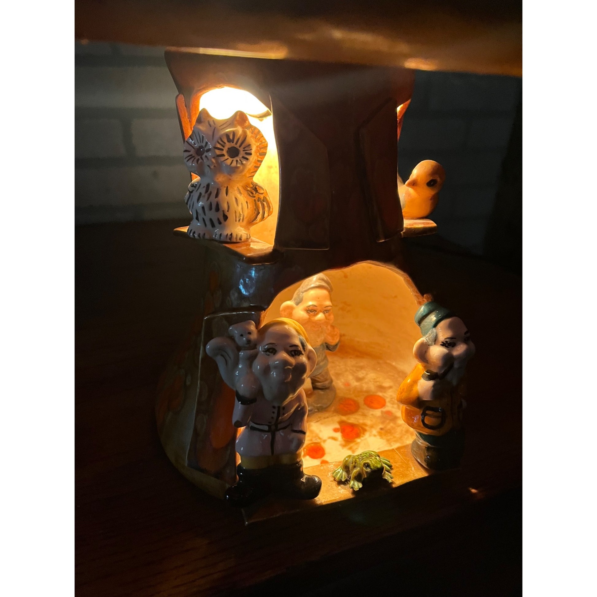 Vintage 1970s Groovy Mushroom & Gnome Table Lamp