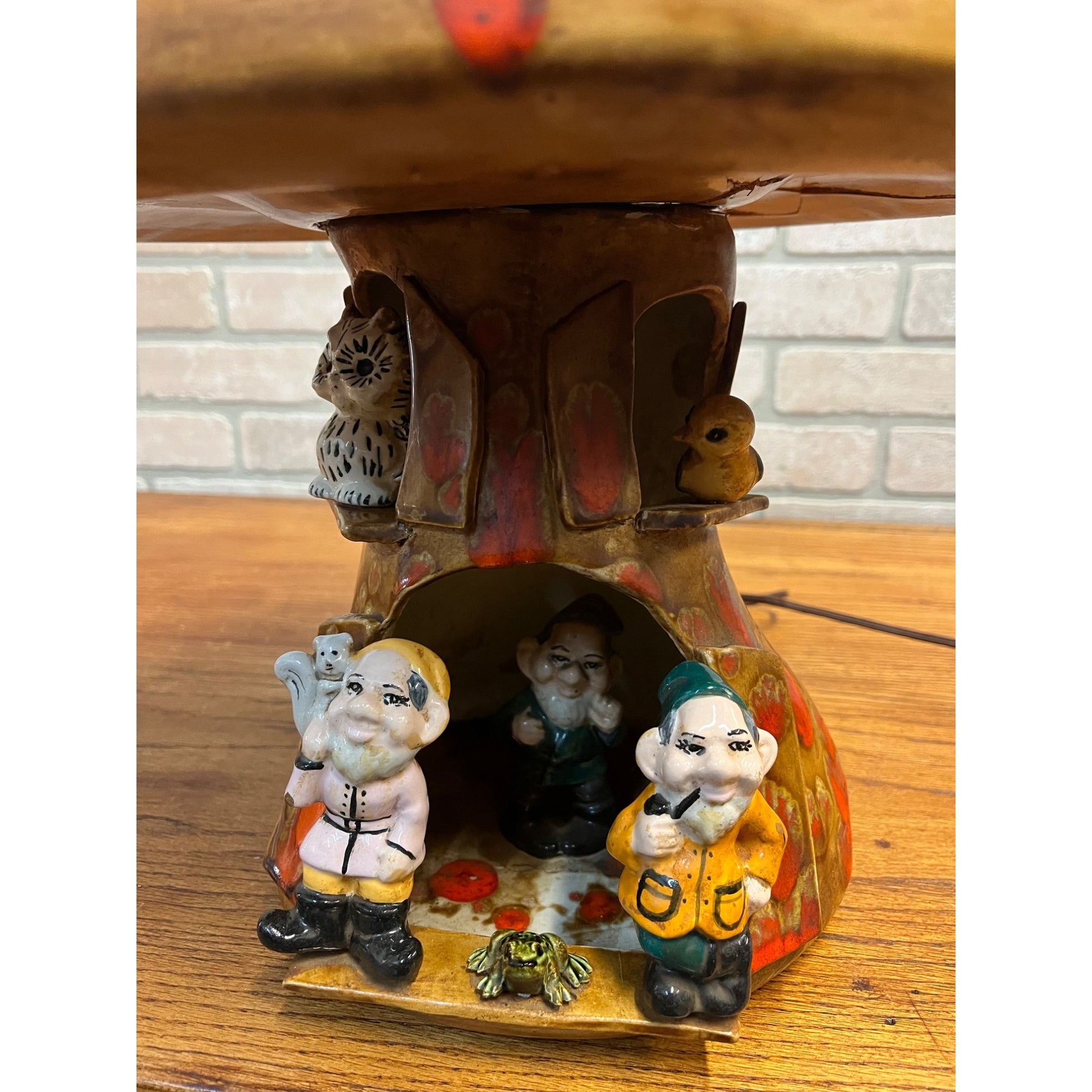 Vintage 1970s Groovy Mushroom & Gnome Table Lamp
