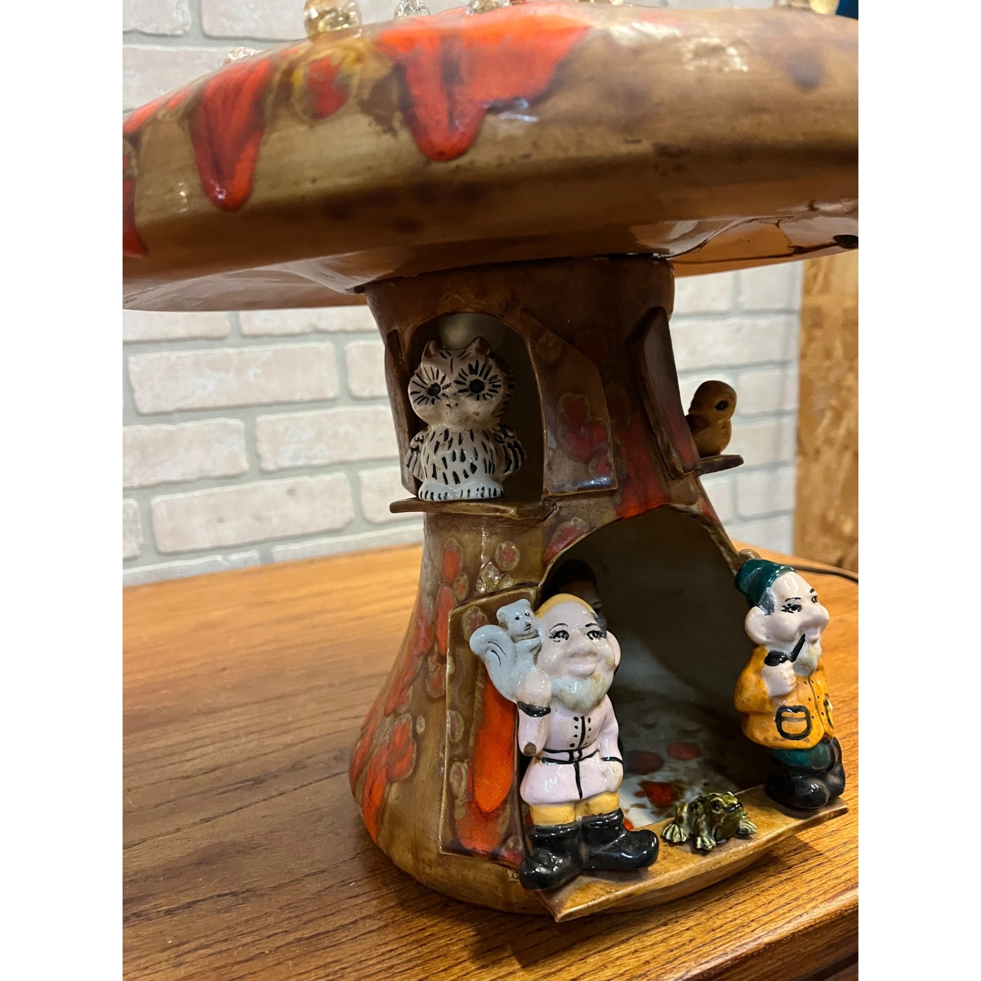 Vintage 1970s Groovy Mushroom & Gnome Table Lamp