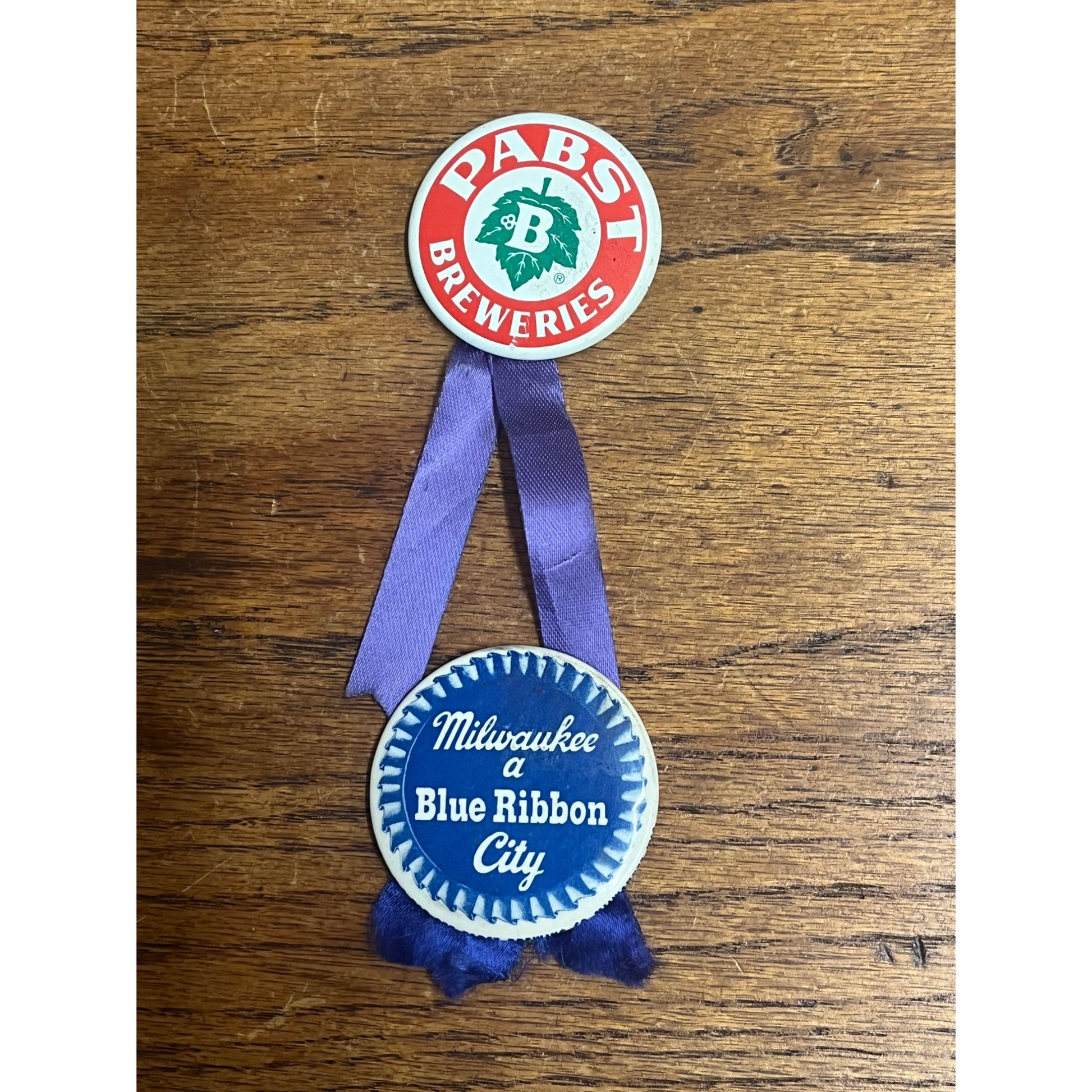 Vintage 1950s Lot (2) Pabst Breweries Blue Ribbon Beer Advertising Pins Milwaukee City