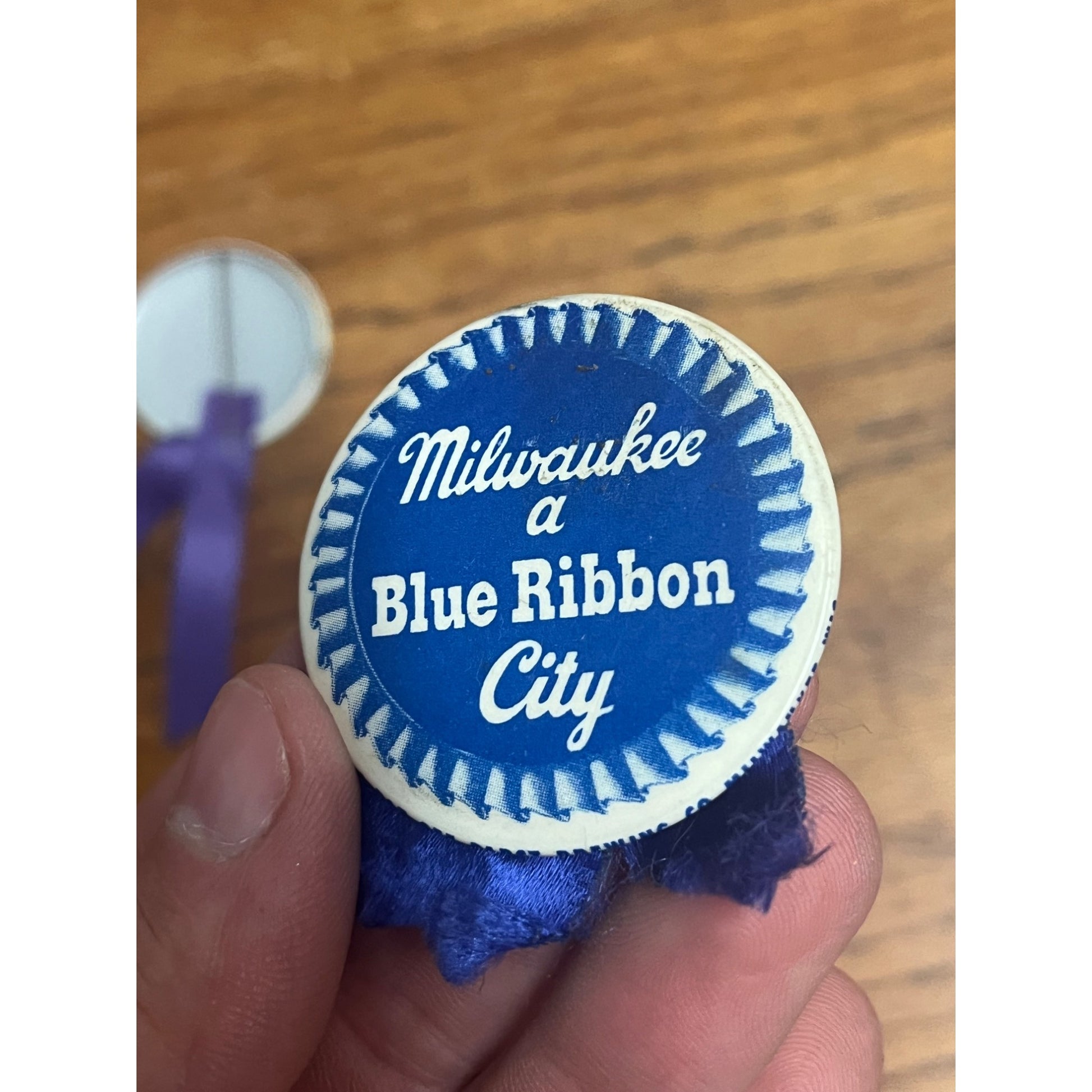Vintage 1950s Lot (2) Pabst Breweries Blue Ribbon Beer Advertising Pins Milwaukee City