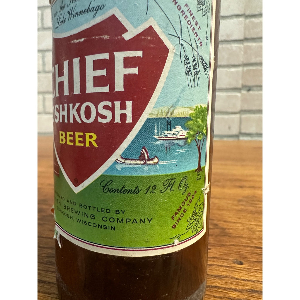 Vintage 1962 Chief Oshkosh 12oz Beer Bottle w/ HTF Label Variation Wisconsin
