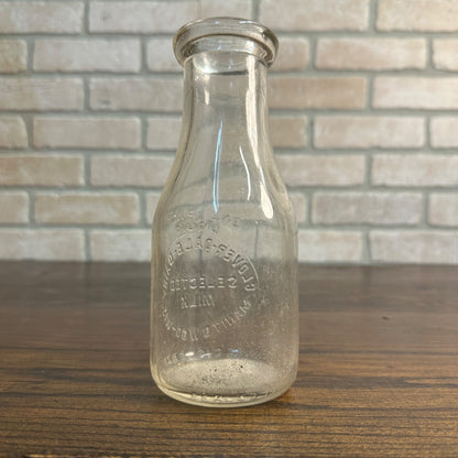 RARE Vintage 1930s Cloverdale Dairy Manitowoc Wis One Pint Glass Milk Bottle