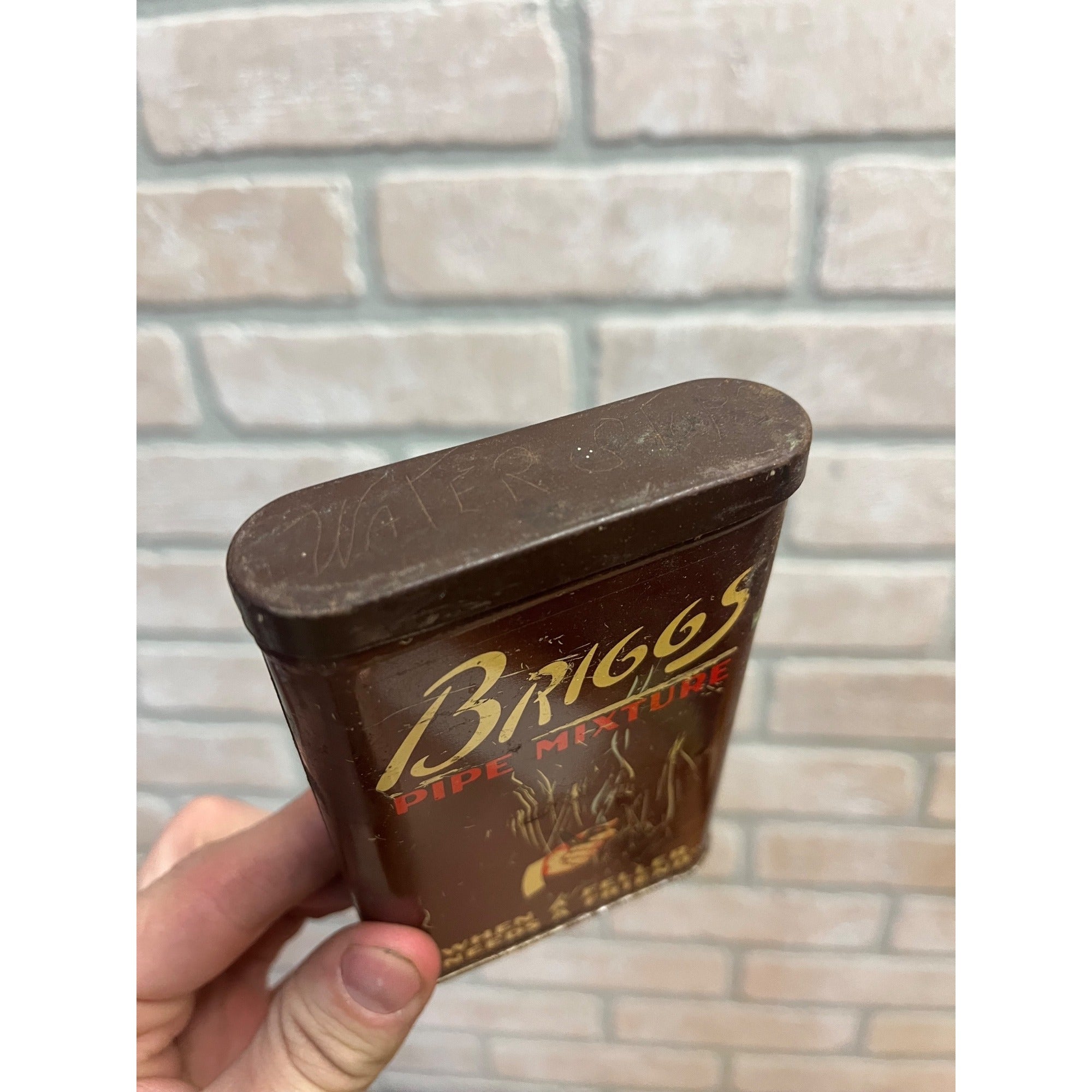 Vintage Briggs Tobacco Tin Empty Vertical Pocket Pipe Mixture Can