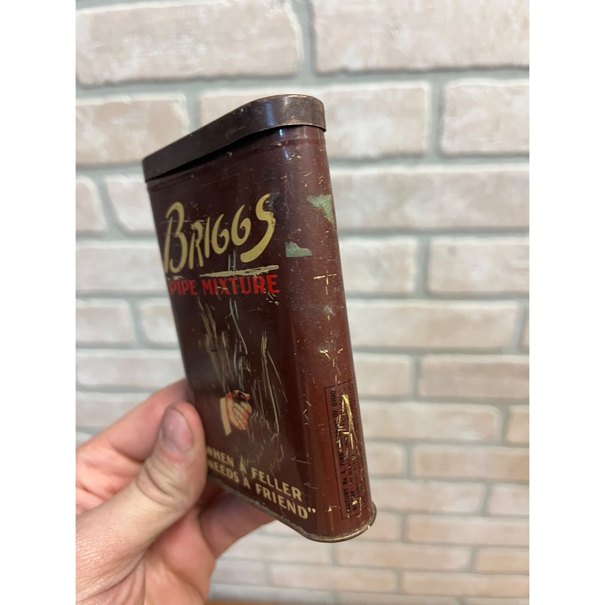 Vintage Briggs Tobacco Tin Empty Vertical Pocket Pipe Mixture Can