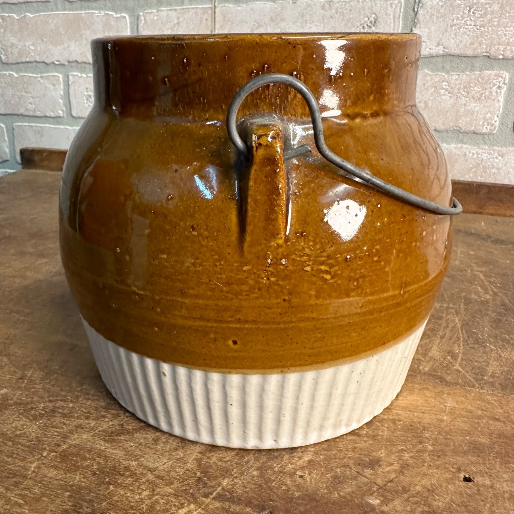 Vintage Red Wing Bean Pot Wire Bail Handle Union Stoneware Co Carmel Color