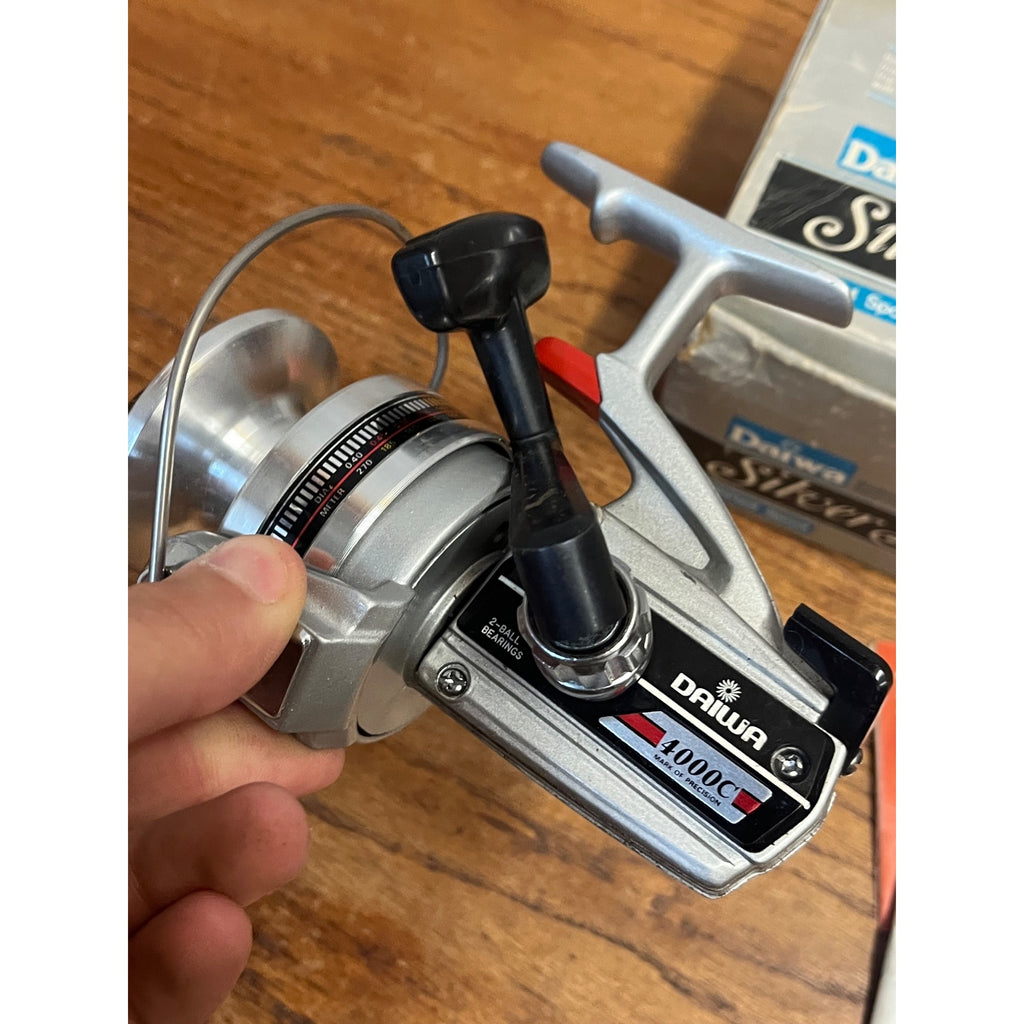 Daiwa 4000C Silver Series Vintage Spinning Fishing Reel W/Box