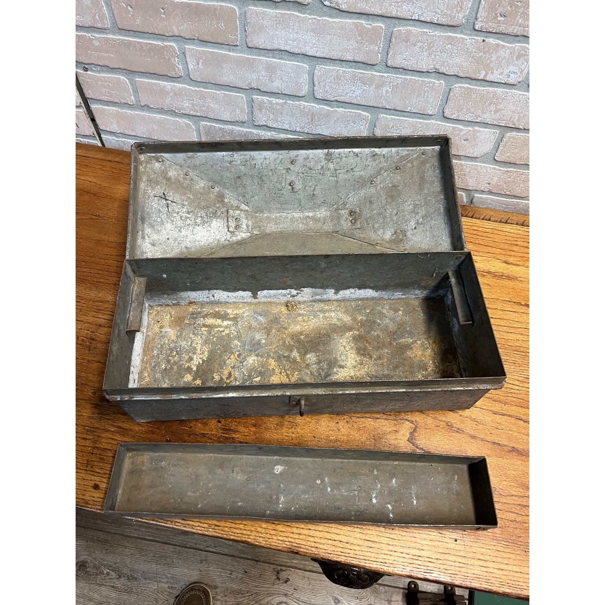 Vintage Galvanized Steel Tackle Tool Box Tote Carrier Steampunk Industrial Flared Edges