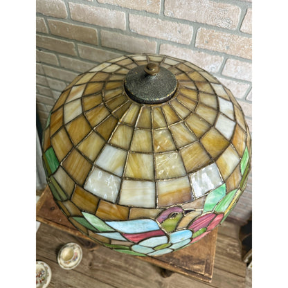 ANTIQUE MILLER LEADED STAINED SLAG GLASS "BIRD" SHADE LAMP W/ MOE BRIDGES BASE