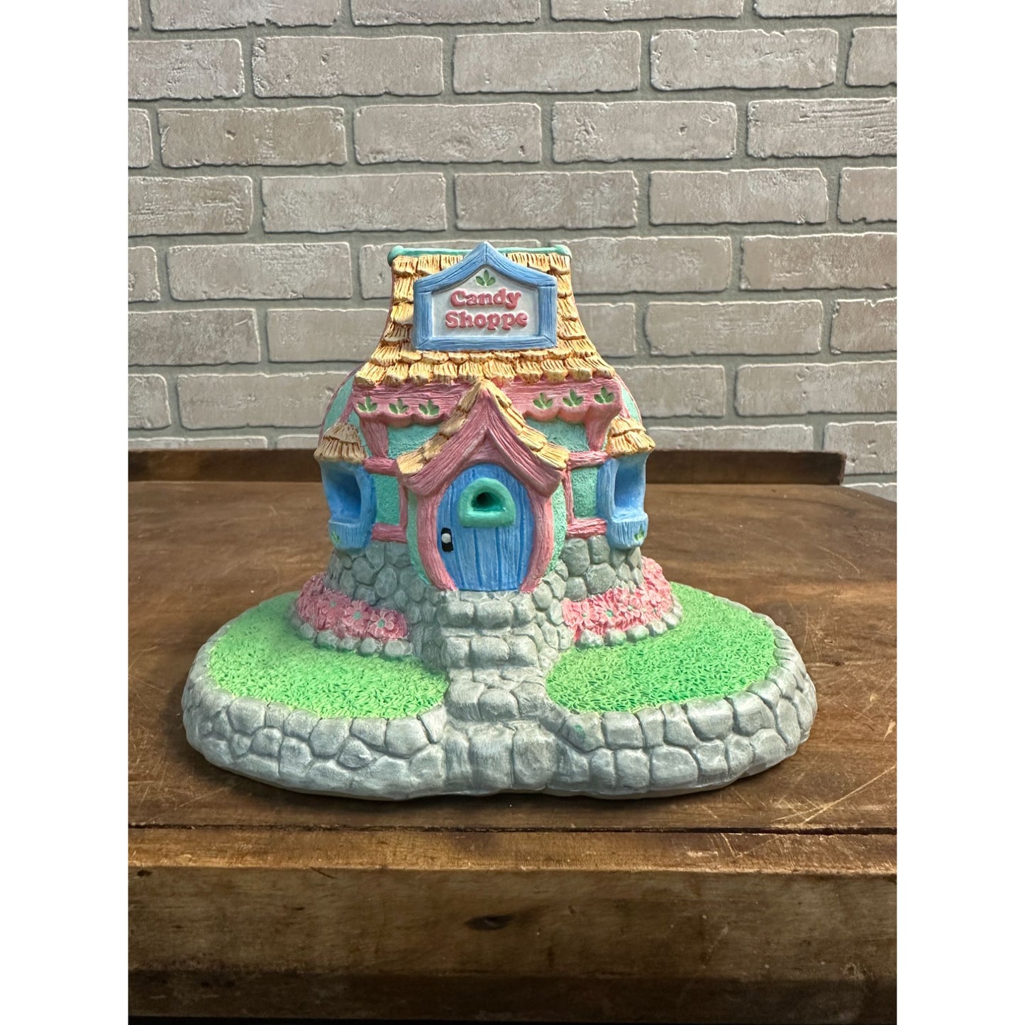 1990s Easter  Spring Themed Candy Shoppe Ceramic House Light Up Accents Unlimited