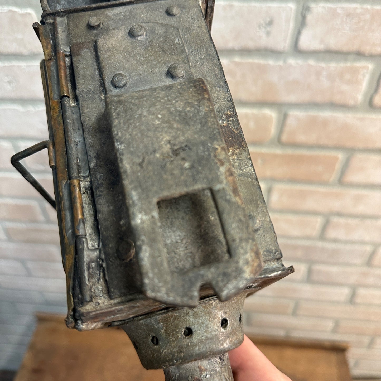 ANTIQUE PRIMITIVE BUGGY CARRIAGE FARMHOUSE TIN CANDLE LANTERN LAMP LIGHT