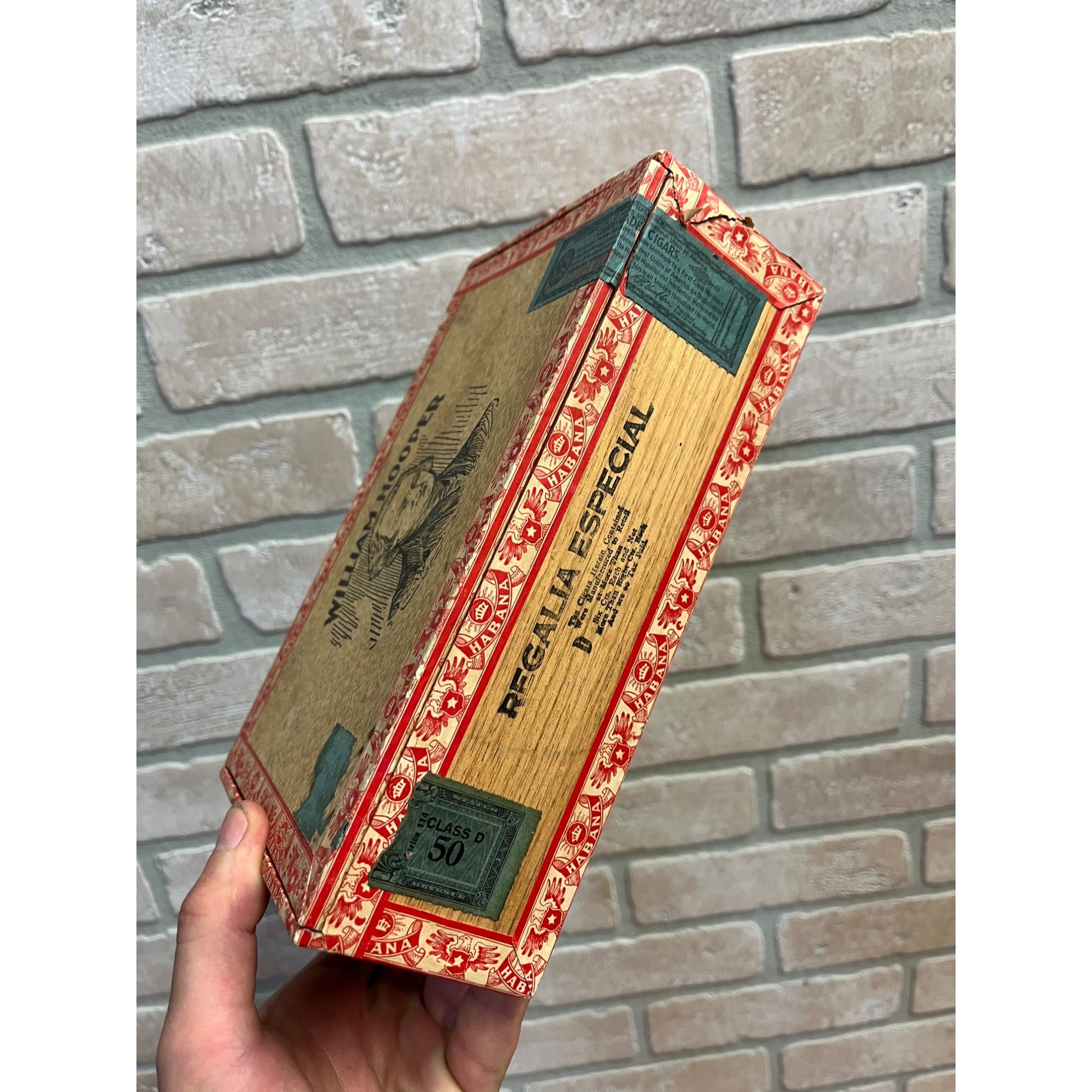 Vintage William Hooper Cigar Box, E. C. Schmidt Maker, Appleton, Wisconsin