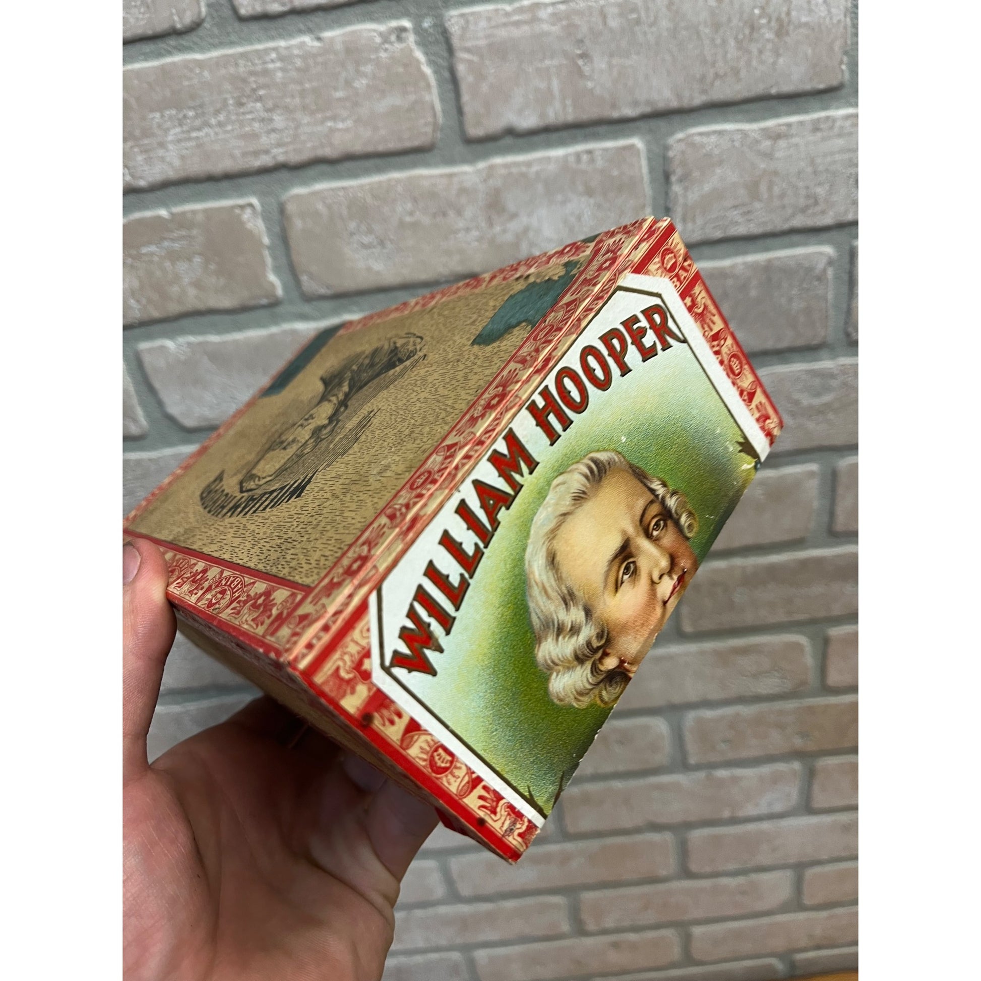 Vintage William Hooper Cigar Box, E. C. Schmidt Maker, Appleton, Wisconsin