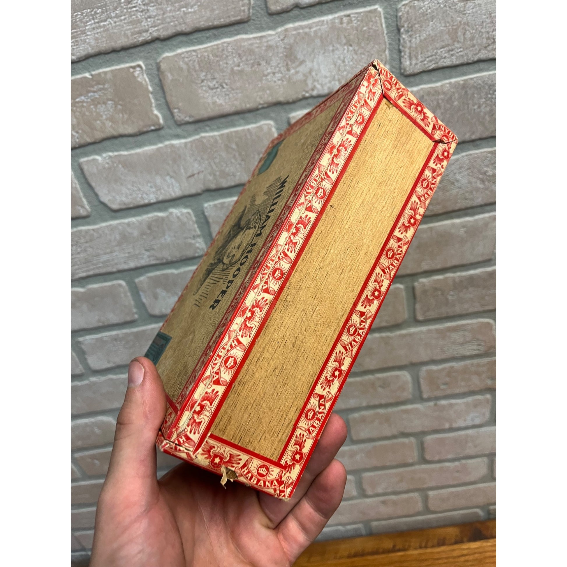 Vintage William Hooper Cigar Box, E. C. Schmidt Maker, Appleton, Wisconsin