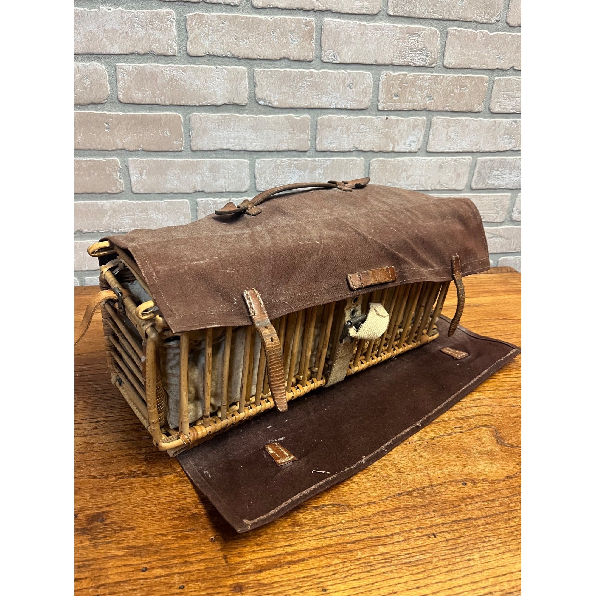 Original Vintage 1940s WWII Swiss Pigeon Bird Carrier Cage Crate