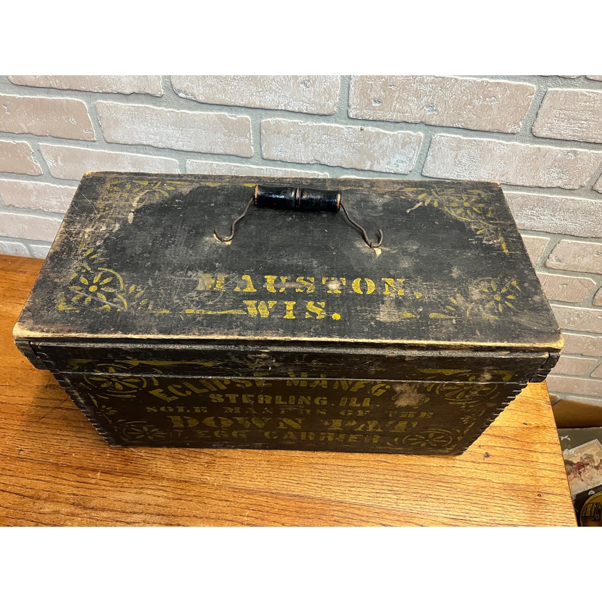 Antique Primitive 19th c. Eclipse Egg Carrier Crate Box Painted AAFA Farmhouse