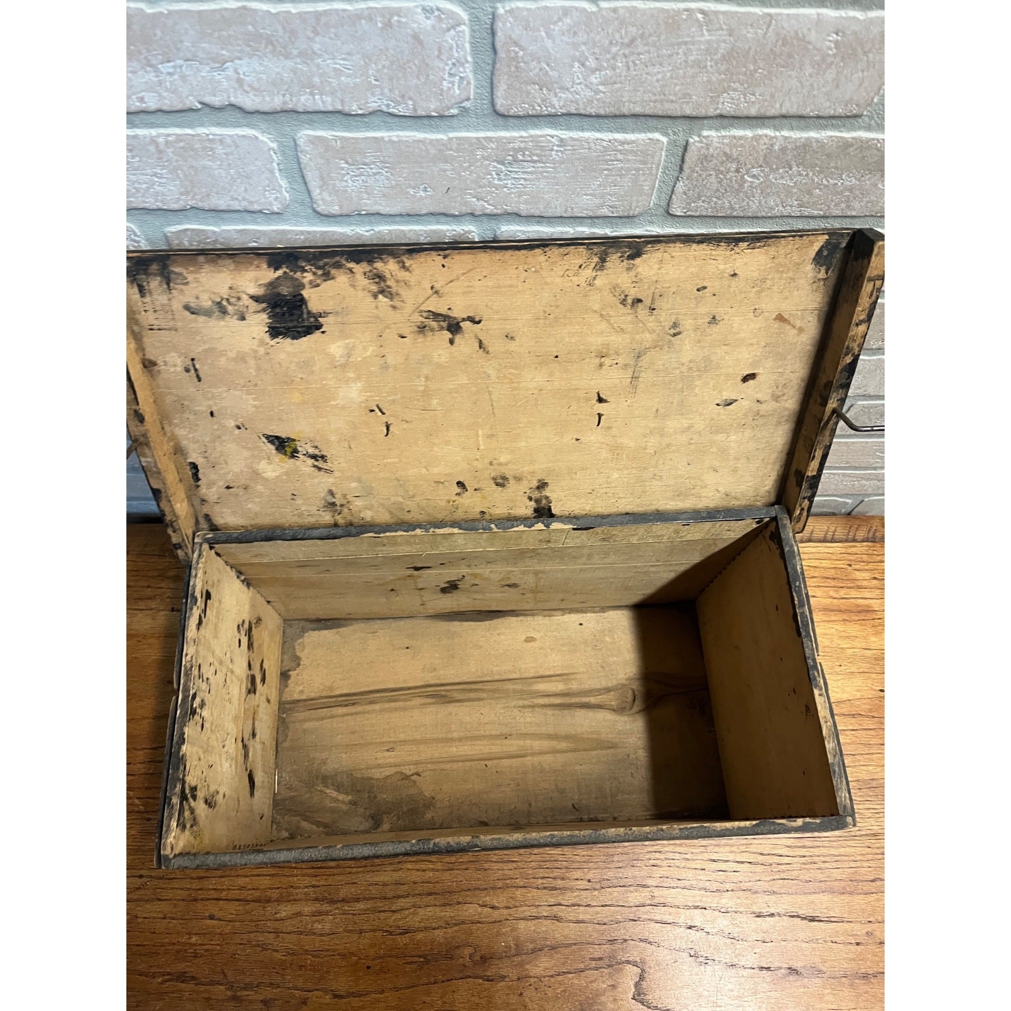 Antique Primitive 19th c. Eclipse Egg Carrier Crate Box Painted AAFA Farmhouse